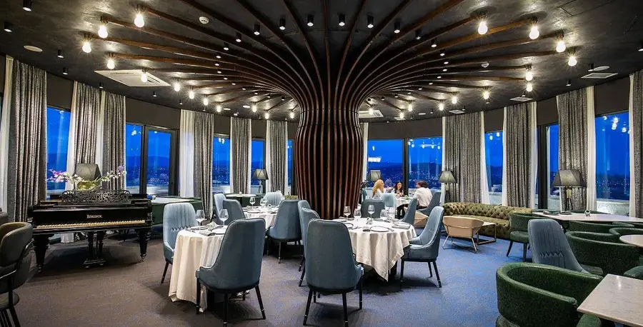 Adamo Hotel